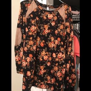 Floral blouse women’s size L